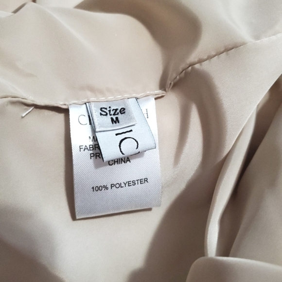 Chicwish asymetric faux fur vest wrap with faux leather belt cream M sleeveless - Picture 14 of 15